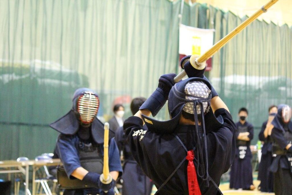 学生が企画した⾼校⽣剣道親善錬成会を西千葉キャンパスにて実施